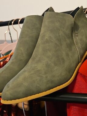 Source Unknown Olive Green Ankle Booties with Yellow Sole